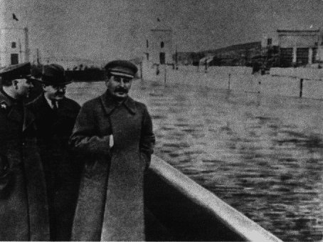 Рабы свободы: Документальные повести - i_078.png