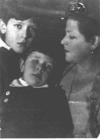 Ключи счастья. Алексей Толстой и литературный Петербург - i_042.jpg