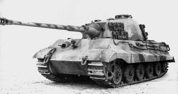 Берлин 45-го. Сражения в логове зверя - _011_koenigs_tiger_1945.jpg