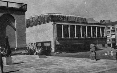 Всеобщая история искусств в шести томах. Том 6. Книга 1 (с иллюстрациями) - _320.jpg