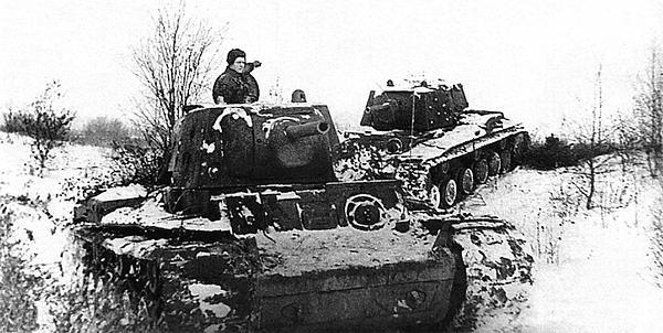 КВ. «Клим Ворошилов» — танк прорыва - i_213.jpg