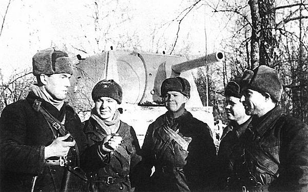 КВ. «Клим Ворошилов» — танк прорыва - i_216.jpg