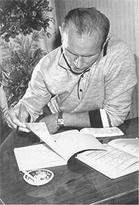 Эдуард Стрельцов. Памятник человеку без локтей - pic_27.jpg