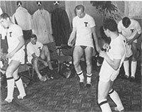 Эдуард Стрельцов. Памятник человеку без локтей - pic_36.jpg