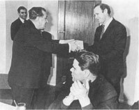 Эдуард Стрельцов. Памятник человеку без локтей - pic_38.jpg