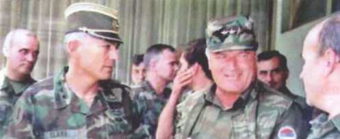 Сербский генерал Младич. Судьба защитника Отечества - i_043.jpg