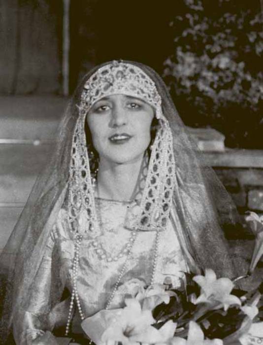 Тайны парижских манекенщиц (сборник) - i_056.jpg