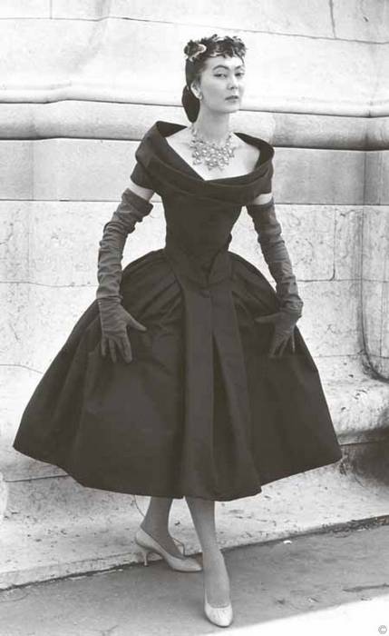 Тайны парижских манекенщиц (сборник) - i_124.jpg