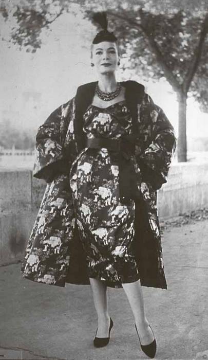 Тайны парижских манекенщиц (сборник) - i_141.jpg