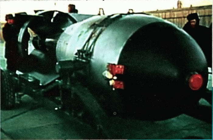Решающий шаг к миру. Водородная бомба с атомным обжатием РДС-37 - i_085.jpg