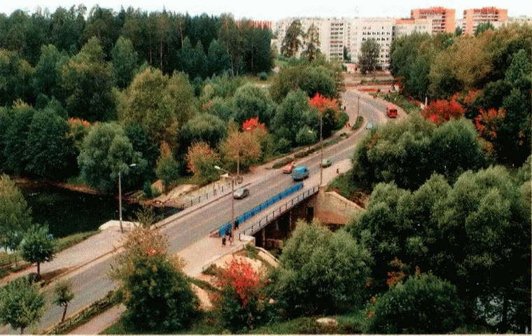 Решающий шаг к миру. Водородная бомба с атомным обжатием РДС-37 - i_113.jpg