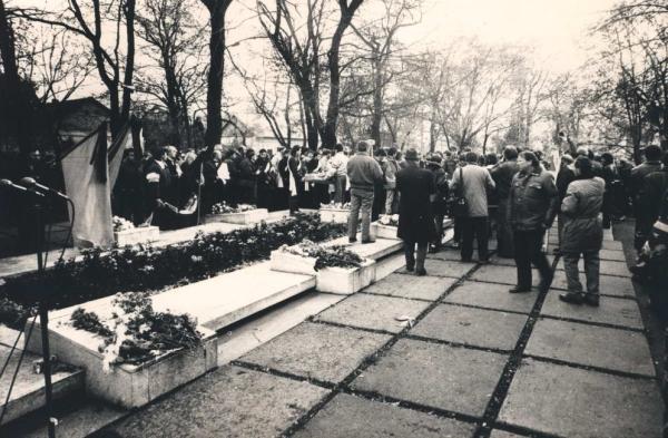 Семена распада: войны и конфликты на территории бывшего СССР - _8.jpg