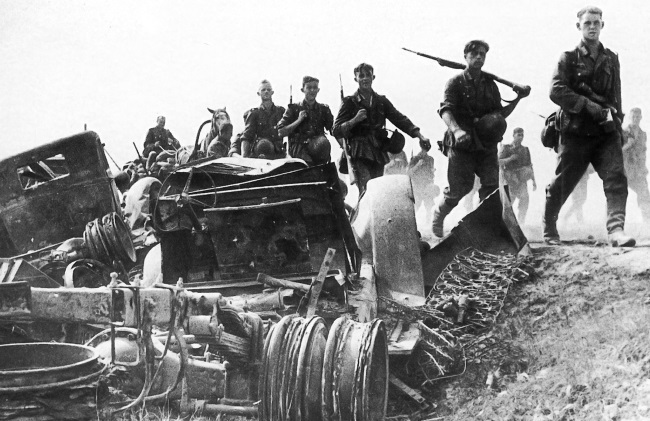 Битва за Крым 1941–1944 гг. От разгрома до триумфа - i_006.jpg