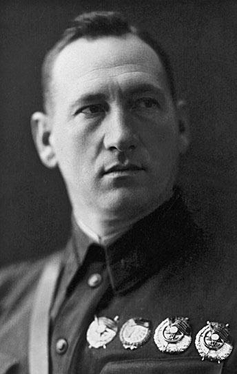 Их послал на смерть Жуков? Гибель армии генерала Ефремова - i_005.jpg