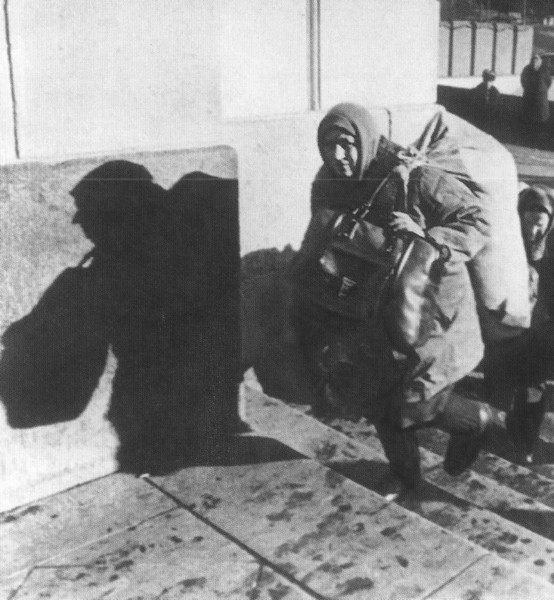 Евтушенко: Love story - i_050.jpg