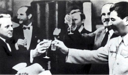 Миф «Ледокола»: Накануне войны - i_007.jpg