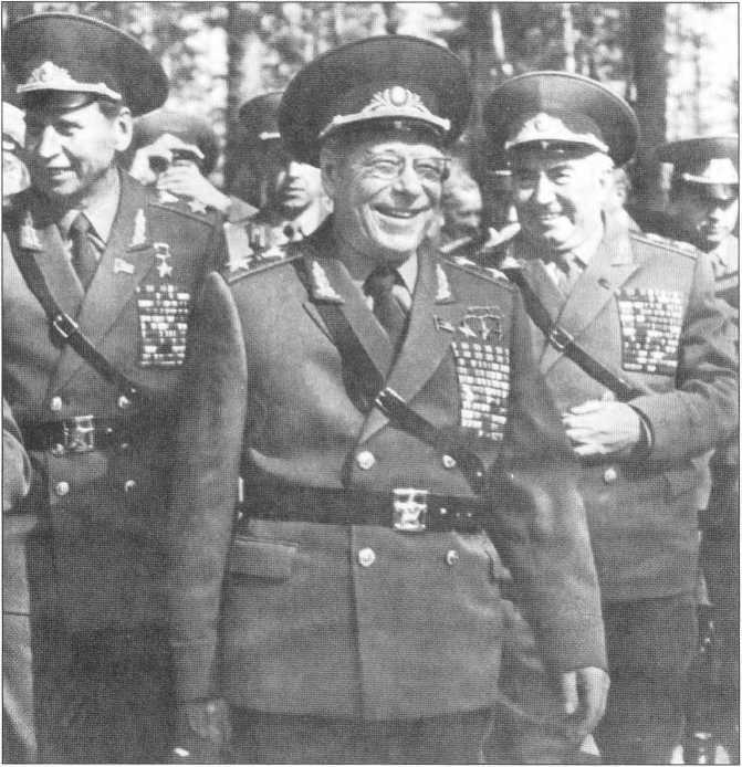 Маршалы Советского Союза. Личные дела рассказывают - image47.jpg