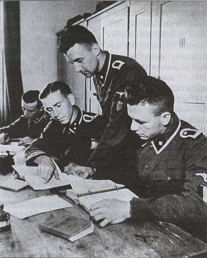 38-я гренадерская дивизия СС «Нибелунги» - i_032.jpg