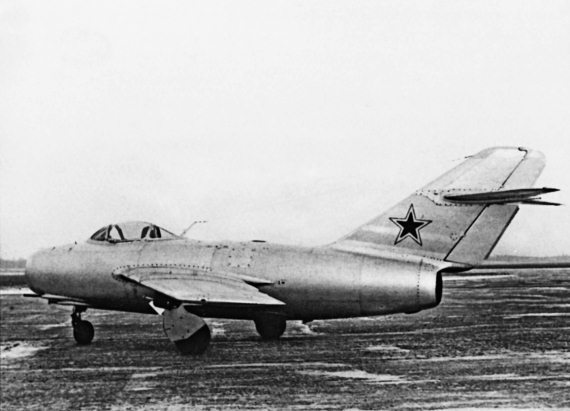 Неизвестный «МиГ». Гордость советского авиапрома - i_036.jpg