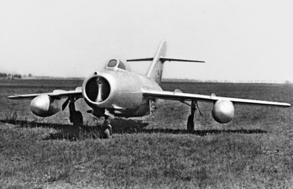 Неизвестный «МиГ». Гордость советского авиапрома - i_043.jpg