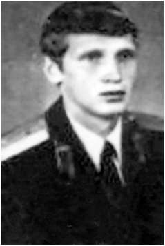 От солдата до генерала. Воспоминания о войне - i_021.jpg