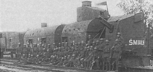 Крепости на колесах: История бронепоездов - i_054.jpg