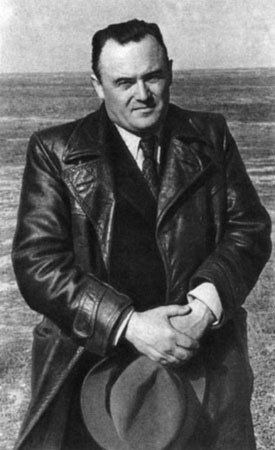 Вернер фон Браун. Человек, который продал Луну - i_009.jpg