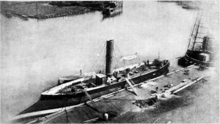 История подводных лодок 1624-1904 - i_130.png