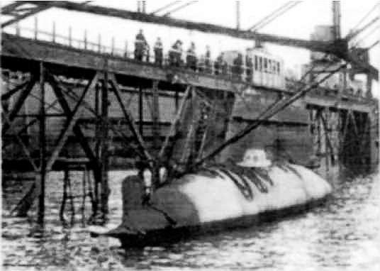 История подводных лодок 1624-1904 - i_171.png