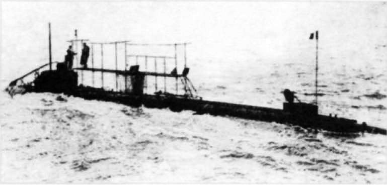 История подводных лодок 1624-1904 - i_186.png