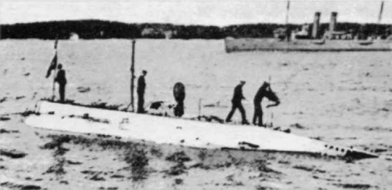 История подводных лодок 1624-1904 - i_249.png
