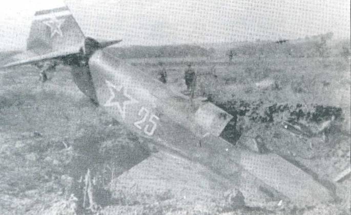 Советские асы пилоты истребителей Як - pic_13.jpg