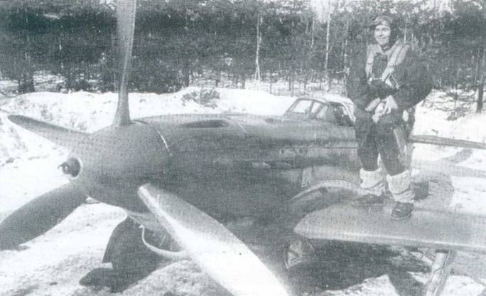Советские асы пилоты истребителей Як - pic_14.jpg