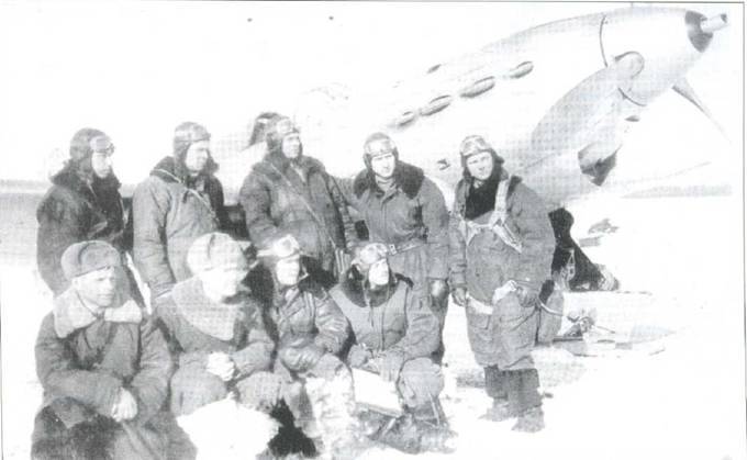 Советские асы пилоты истребителей Як - pic_7.jpg