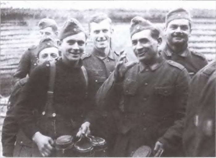 Французский легион на службе Гитлеру. 1941-1944 гг. - i_021.jpg