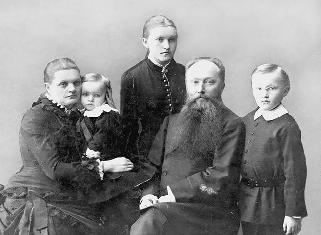 Николай Рерих. Запечатлевший тайну - i_002.jpg