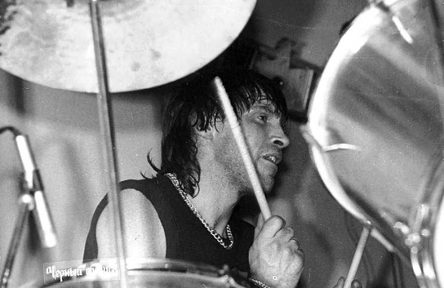 Москва рок-н-ролльная. Через песни – об истории страны. Рок-музыка в столице: пароли, явки, традиции, мода - i_110.jpg