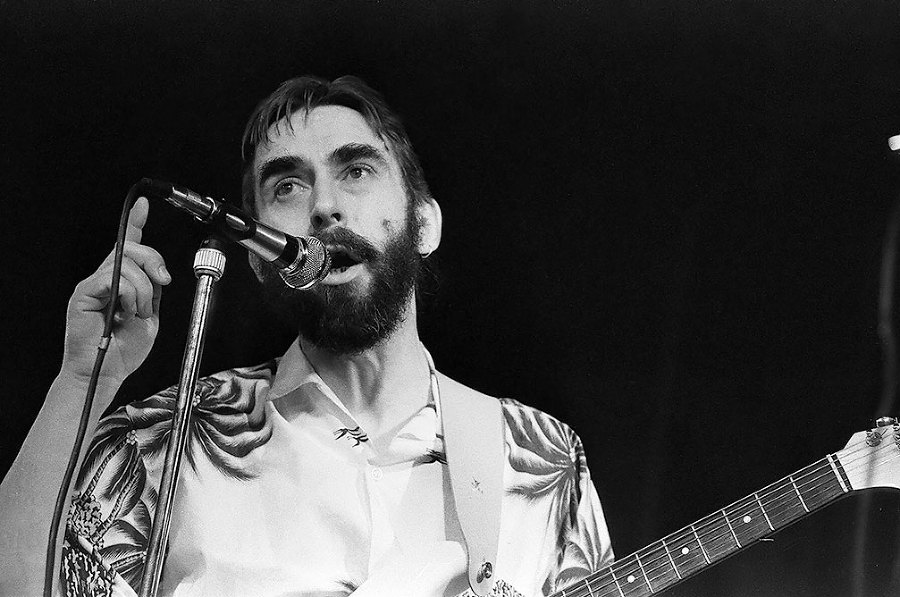 Популярная музыка в Ленинграде – Петербурге. 1965–2005. Том 2 - i_003.jpg