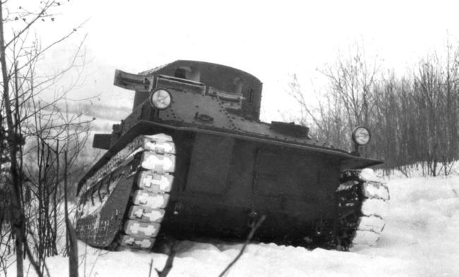 Маневренные танки СССР Т-12, Т-24, ТГ, Д-4 и др. - i_083.jpg