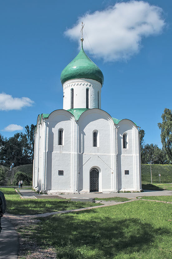 Лица эпохи. От истоков до монгольского нашествия (сборник) - i_107.jpg