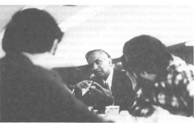 Черные дыры и складки времени. Дерзкое наследие Эйнштейна - i_067.jpg