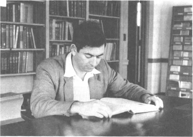 Черные дыры и складки времени. Дерзкое наследие Эйнштейна - i_072.jpg