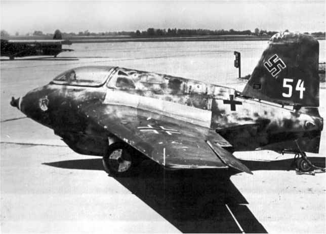 Me 163 «Komet» — истребитель «Летающих крепостей» - i_100.jpg