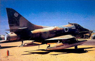 Штурмовики и истребители-бомбардировщики - pic_148.jpg