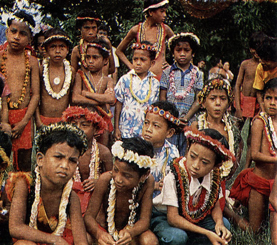 Люди и атоллы - i_024.jpg