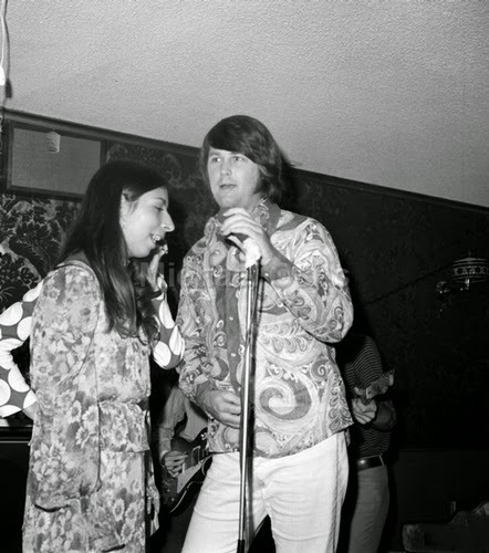 Лорел каньон - _04BrianWilsonMarilynRovell1970.jpg