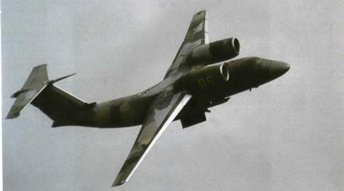 Энциклопедия современной военной авиации 1945 – 2002 ч 3 Фотоколлекция - pic_224.jpg