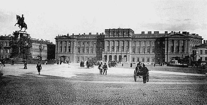 Судьба императора Николая II после отречения - i_004.jpg