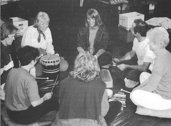 Творческая связь. Исцеляющая сила экспрессивных искусств - i_018.jpg