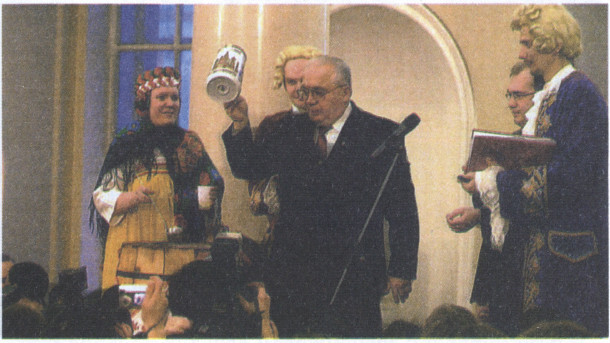 Газетный мир Московского университета - i_006.jpg